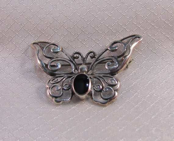 Sterling Victorian Inspired Sterling and Onyx But… - image 1