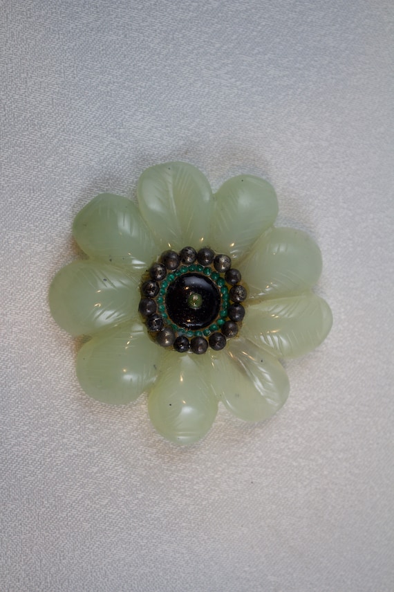 Vintage Carved Light Green Jadeite Flower Brooch