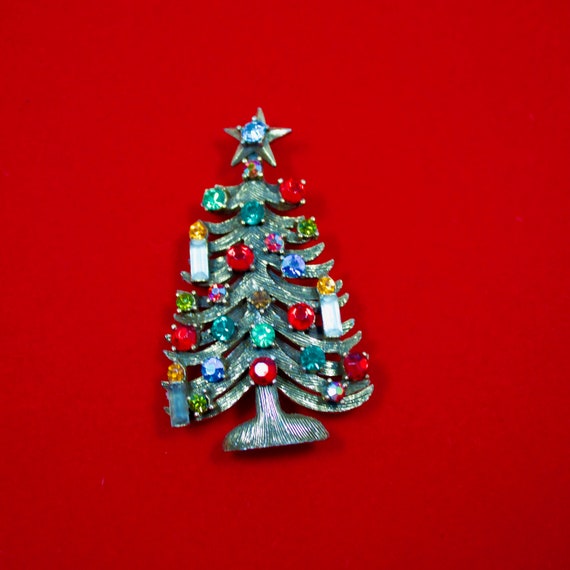 Rare Vintage Weiss Gold Christmas Tree Colored Rhinestones and 3