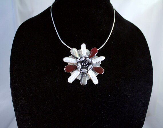 1980's Sterling Flower Pendant with Freshwater Pe… - image 4