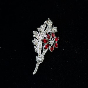 Vintage c1930's Art Deco Rhinestone Flower Brooch