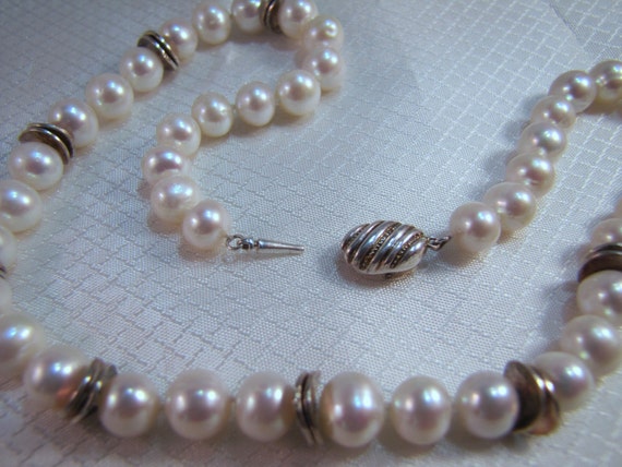 18" Beautiful 9mm Freshwater Pearl Necklace with … - image 3