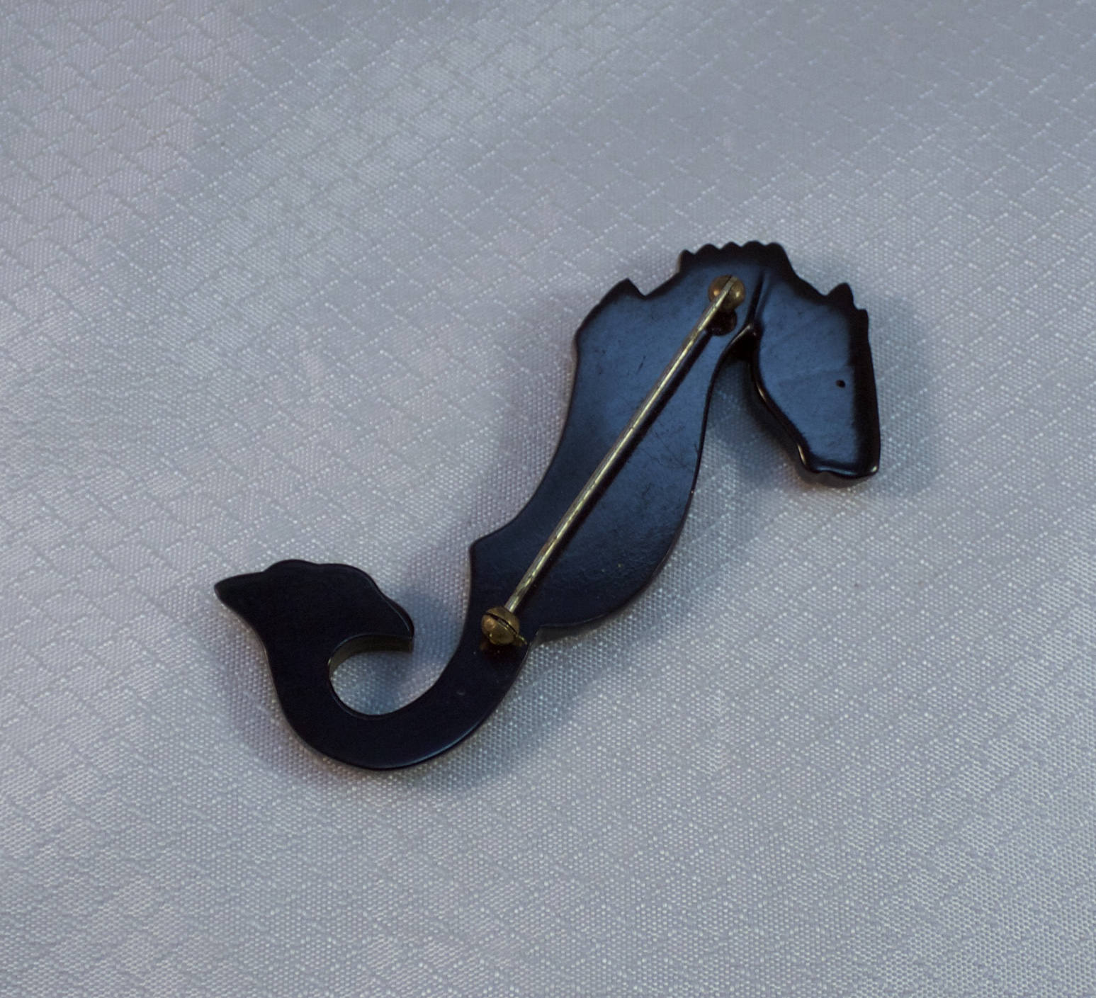 Broche Vintage Hippocampe En Bakélite Marron - Occasion