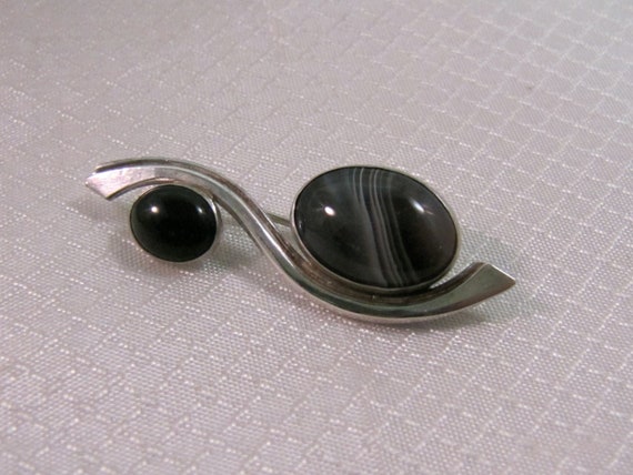 Artisan Onyx and Grey Stripped Agate Brooch - image 1