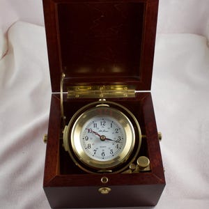 Vintage Seth Thomas Biscayne Ship's Quartz Clock Model no. 1071