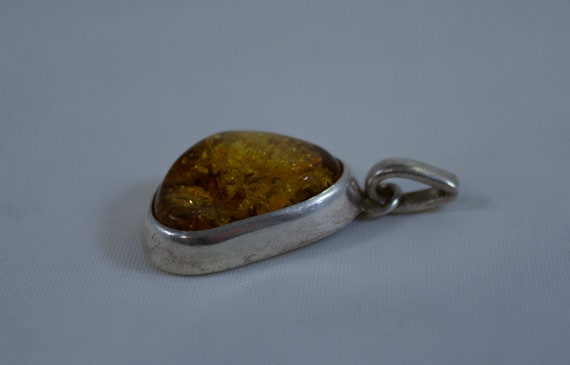 Vintage Honey Yellow Amber and Sterling Pendant - image 3