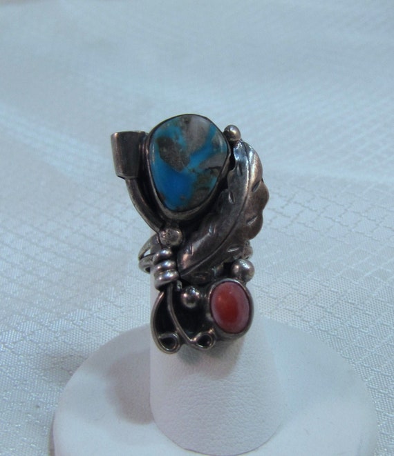 Swirling Leaf Vintage Native American Navajo Turquoise Coral Sterling Silver Ring Swirling Leaf Vintage Native American Navajo Turquoise Coral Sterling Silver Ring