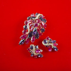Rare Weiss Pink and Purple Rhinestone Leaf Brooch with Matching Earrings, Juliana for Weiss