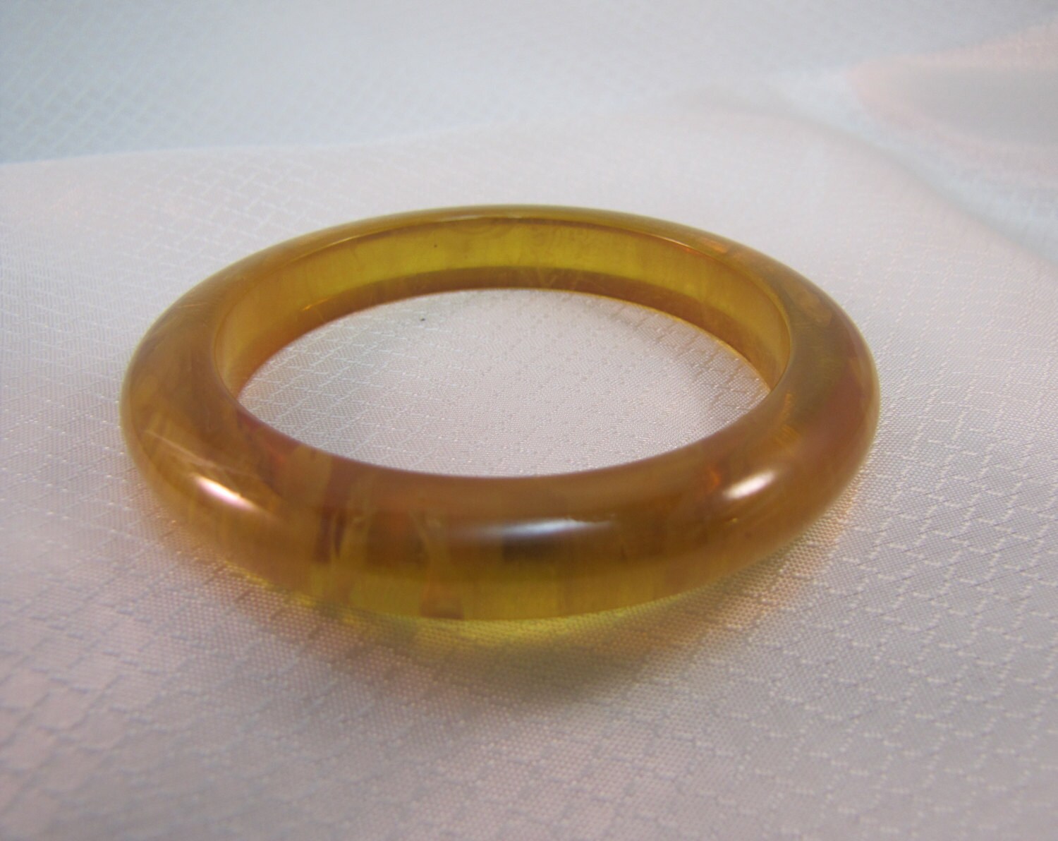 Vintage Translucent Yellow Applesauce Bakelite Bangle - Etsy