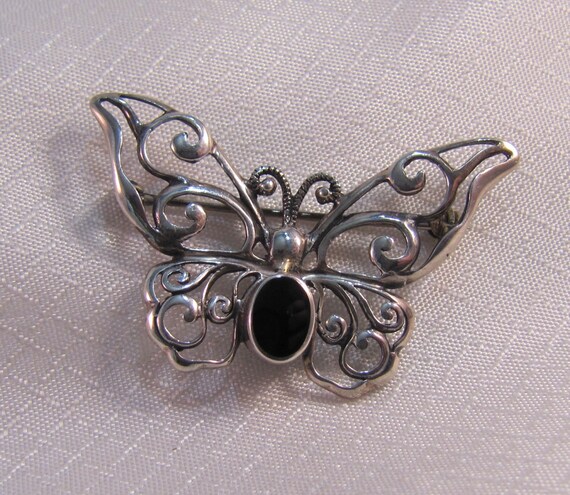 Sterling Victorian Inspired Sterling and Onyx But… - image 3