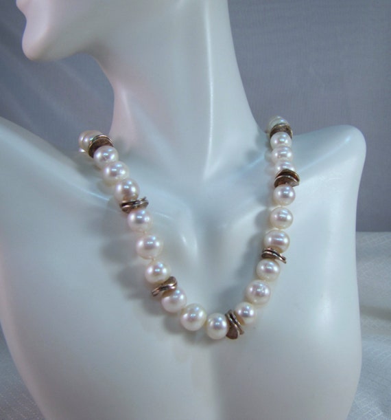 18" Beautiful 9mm Freshwater Pearl Necklace with … - image 1