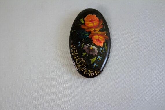 Russian Hand Lacquered oval flower brooch - image 2