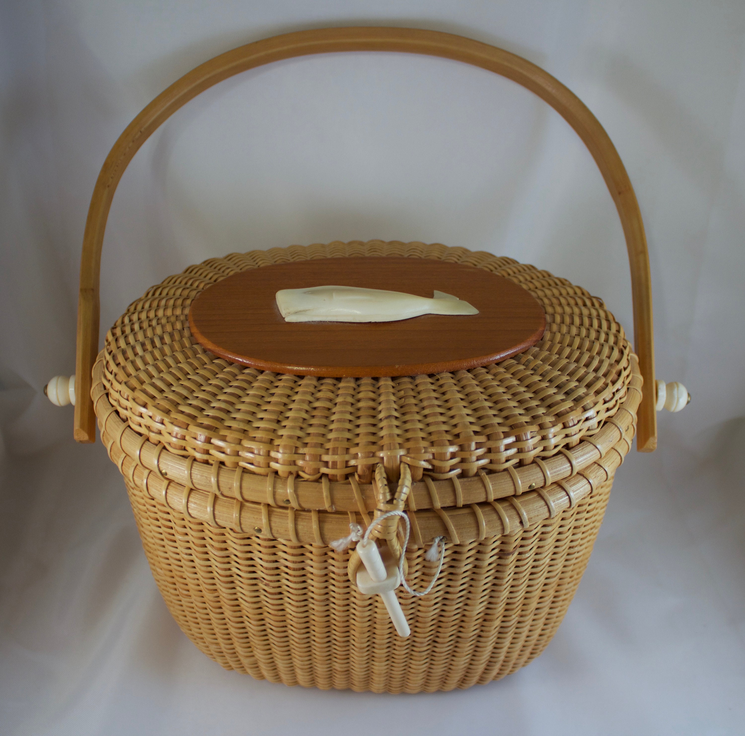 RESALE Basket Made by GL Brown with Carved Flowers by Michael Kane –  Michael Kane Lightship Baskets