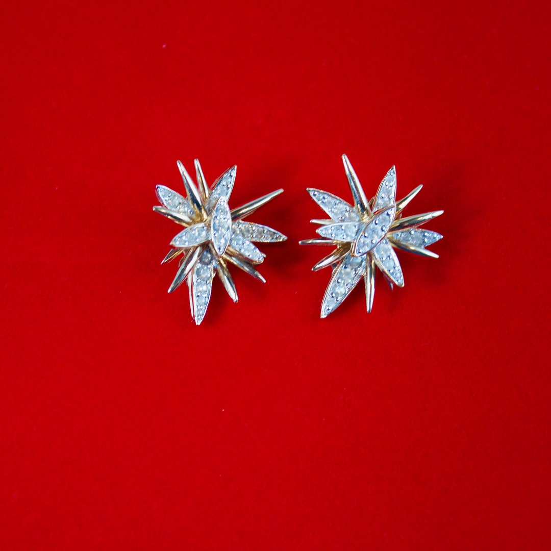 Rare Vintage Panetta Gold Starbust Clip on Earrings - Etsy display picture 3