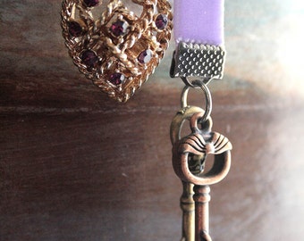 Bookmarker Key to my Heart Lavender Velvet