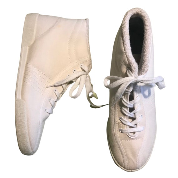 1980s Hi Top Basketball Shoes / 80s NOS White Canv