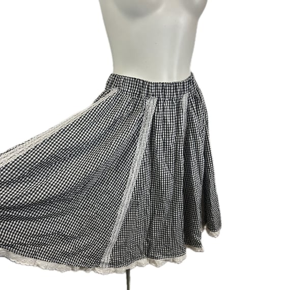 1980s Black White Gingham Full Circle Skirt Squar… - image 1