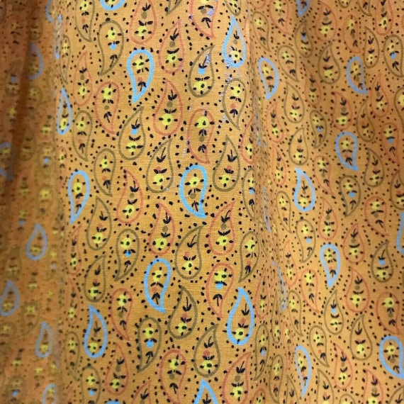 1950s Gold Cotton Floral Paisley Full Skirt / Wom… - image 5