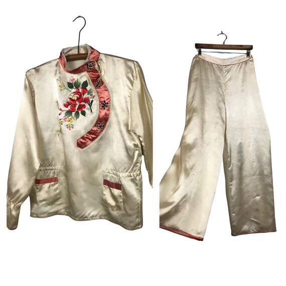1930s Asian Pajamas Loungewear / Floral Embroidery