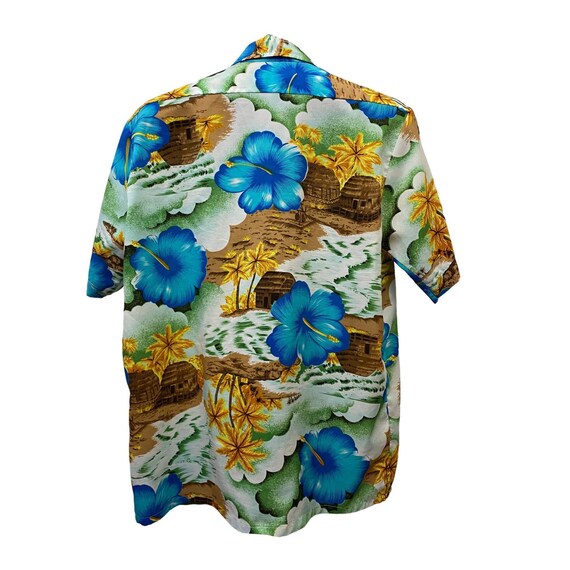 1970s Hawaiian Shirt / Tiki Novelty Print Button … - image 5