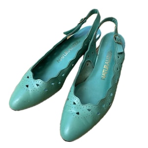 Chaussures à bride arrière en cuir turquoise vintage
