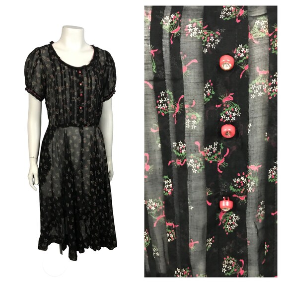 1940s Dress / Sheer Floral House Dress Short Sleev