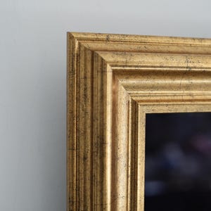 Handmade Antique Gold TV Frame for Samsung Frame – Baroque-Style Decorative Bezel – Luxury Vintage TV Surround for Art Mode Display