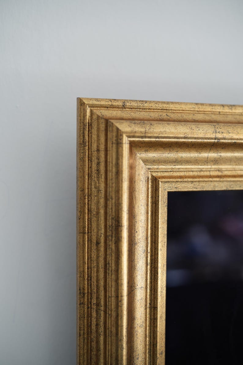 Handmade Antique Gold TV Frame for Samsung Frame – Baroque-Style Decorative Bezel – Luxury Vintage TV Surround for Art Mode Display