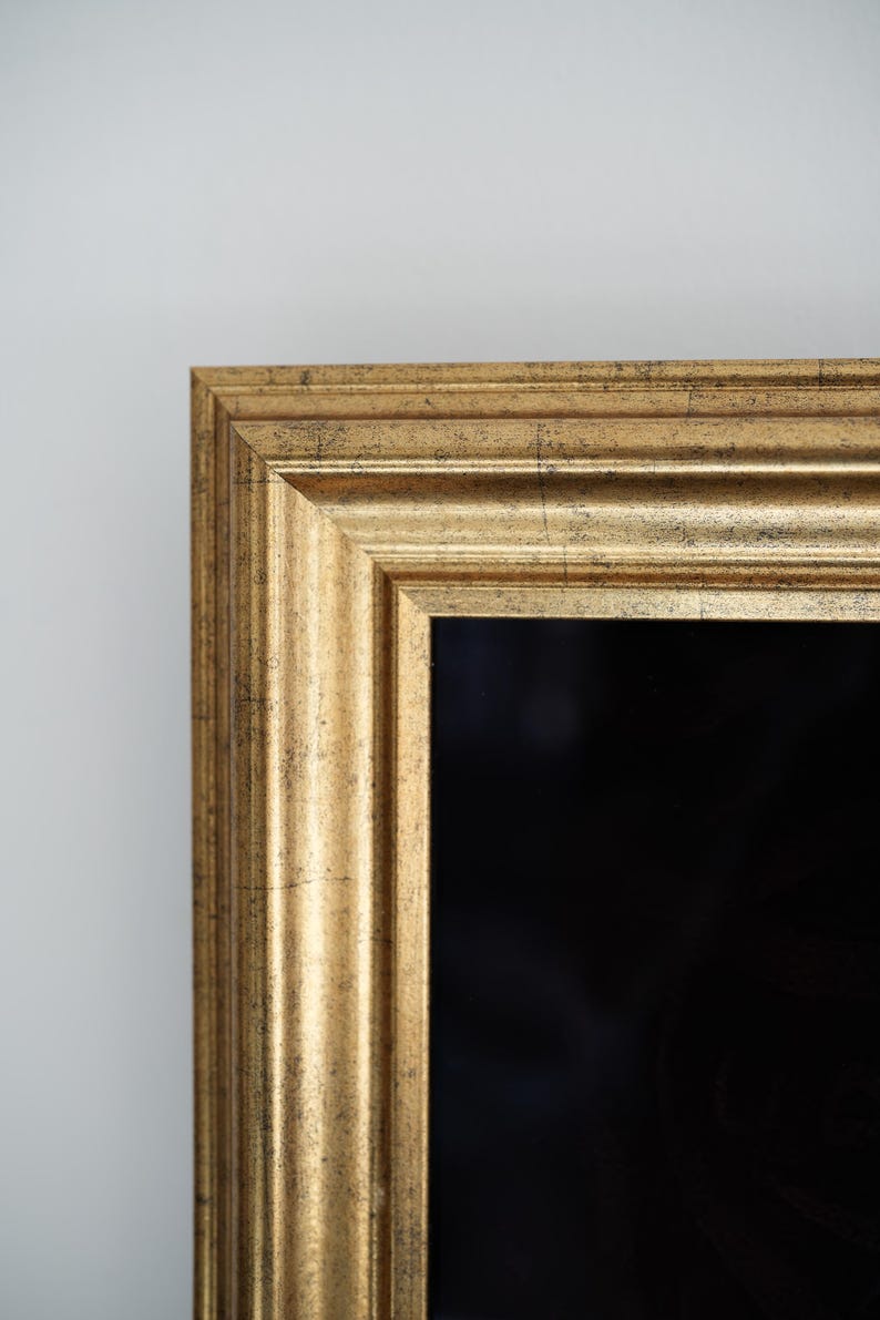 Handmade Antique Gold TV Frame for Samsung Frame – Baroque-Style Decorative Bezel – Luxury Vintage TV Surround for Art Mode Display