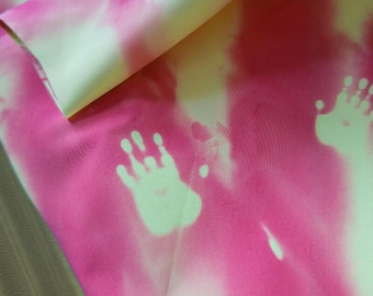 Thermochromic Martex Fabric – Magenta to Yellow Color-Changing Tech Fabric for Functional Wear & Interactive Design