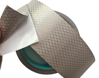 Selbstklebendes Faraday-Gewebe: Diamantgitter EMF-Abschirmung, vorgeschnittene Größen