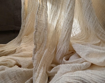 Beige-Brauner Baumwoll Baumrinde Crinkle Stoff | Weiche Stretch-Viskose-Mischung, gestreifte Textur
