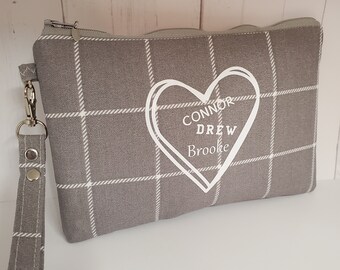 Personalized Wristlet for Mom, Gray and White Plaid Cotton, Coin Purse Wallet, Handmade Handbag Shop