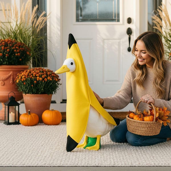 Funny Banana & Chili Porch Goose Outfit – Fits 23" Goose Statue – Whimsical Garden Decor