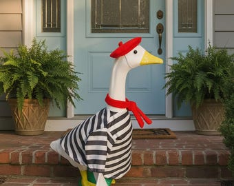 Franse gansoutfit veranda – gestreept ganskostuum met rode baret