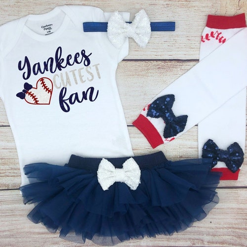 newborn yankee outfit