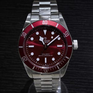 Vintage Tudor Automatic Red Dial Stainless Steel Bracelet Men's Wristwatch
