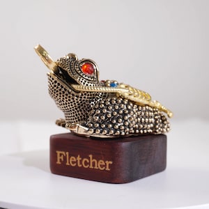 Feng Shui Money Toad Three Legged Frog for Wealth, Golden Brass Jin Chan Altar Decor, Housewarming Gift for Him Best Special Gift