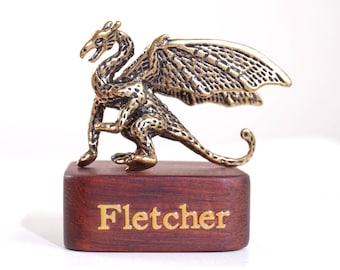 Messing draak beeldje antiek mythisch beest miniatuur, fantasie bureaubladdecor gotisch thuiskantoor ornament, klein cadeau voor drakenliefhebber
