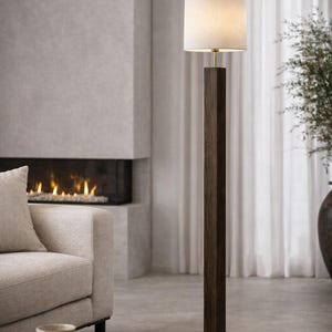 Minimalistisk golvlampa i ek | Smal stående lampa i massivt trä | Handgjord hållbar belysning 150 centimeter