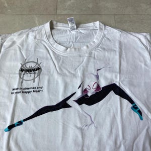 Spider-Man in die Spinne Vers Gwen Stcy Marvel Comics Metallica T-Shirt Größe Medium Bild 2