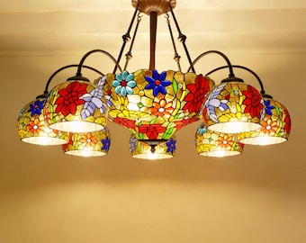 リビングルーム、ダイニングルーム、寝室、バー、バルコニー、廊下、ステンドグラス用の新しいマルチカラーのローズシャンデリア。