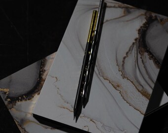 A5 Notizbuch – warmes Sand-Marmor-Design mit Goldschnitt, dotted – elegantes Bullet Journal in Naturtönen