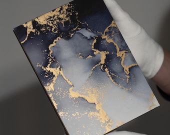 A5 Notizbuch – tiefblaues Nebel-Marmor-Design mit Goldveredelung, dotted – luxuriöses Bullet Journal mit Goldschnitt
