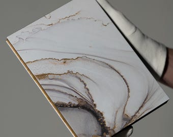 A5 Notizbuch – warmes Sand-Marmor-Design mit Goldschnitt, dotted – elegantes Bullet Journal in Naturtönen