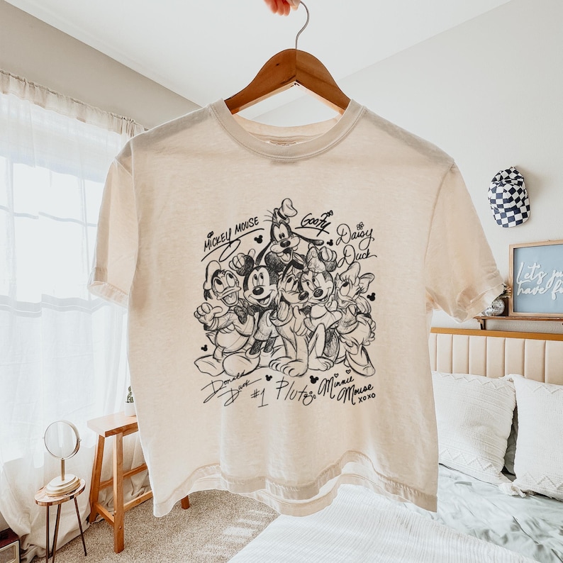 Comfort Colors® Retro Mickey and Friends Disney Boxy Shirt, Disney Vacation Summer Tees, Disneyland Family Trip Cropped T-shirt bild 1