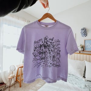 Comfort Colors® Retro Mickey and Friends Disney Boxy Shirt, Disney Vacation Summer Tees, Disneyland Family Trip Cropped T-shirt bild 3