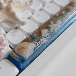 Ocean Resin Spacebar Keycap Handmade Artisan Keycap Marine Theme Cute Keyboard Keycaps Custom Spacebar Keycap Beach Style-
