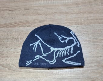 Arcteryx Bird Word Toque Beanie - 24K Black - Etsy