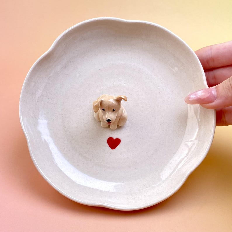 Porte-bagues personnalisé pour animaux de compagnie, plateau à bijoux personnalisé pour chien et chat, portrait d'animal sculpté à la main (cadeau). image 1